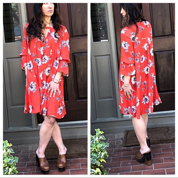 ✨LAST ONE ✨Gorgeous floral loose fit dress - Picture 3 of 5